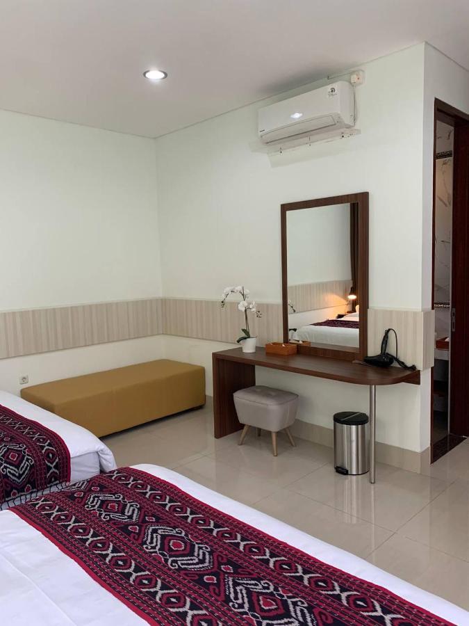 Platinum Dago Resort Villa 15Px Private Pool Bandung Bengkok Buitenkant foto