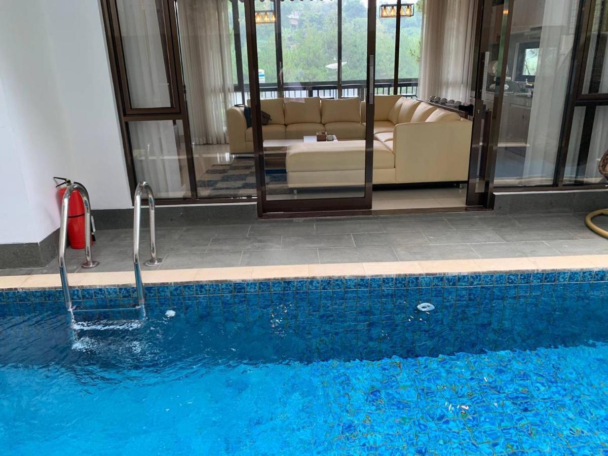 Platinum Dago Resort Villa 15Px Private Pool Bandung Bengkok Buitenkant foto